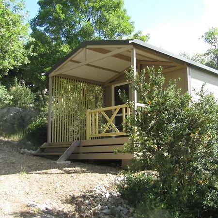 مكان تخييم Cosy Avec Terrasse A - Api-1-52-1393 *