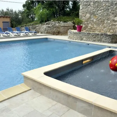 مكان تخييم Cosy Avec Terrasse A - Api-1-52-1393 فوغ